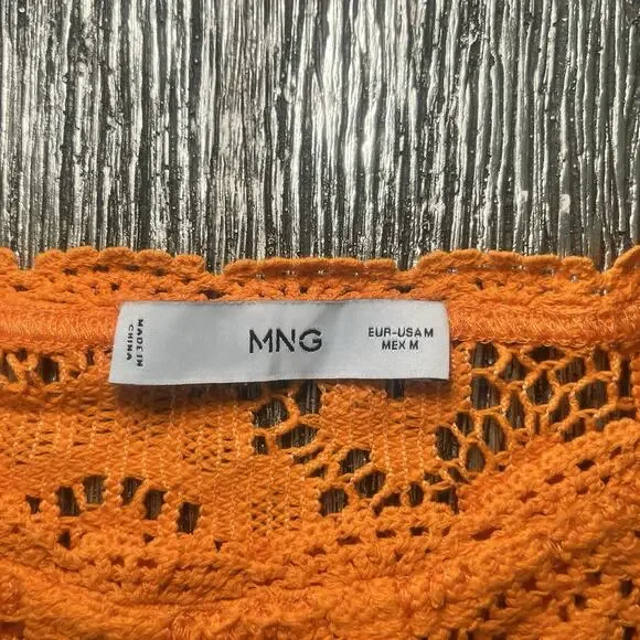 Mango Embroidered openwork t-shirt Size Medium - Picture 6 of 7